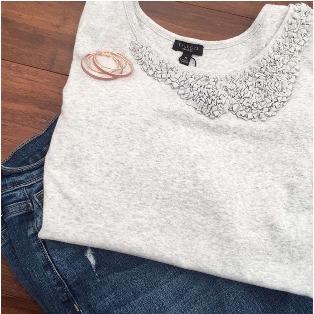 🌻3/$20 Talbots Mixed Media Ruffle Embroidered Gray and Cream Tank Top, Size L